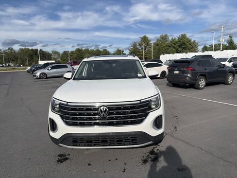 Used 2026 Volkswagen Atlas SE w/ Panoramic Sunroof Package AWD/4WD image 2
