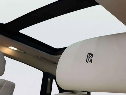 Used 2010 Rolls-Royce Ghost image 11
