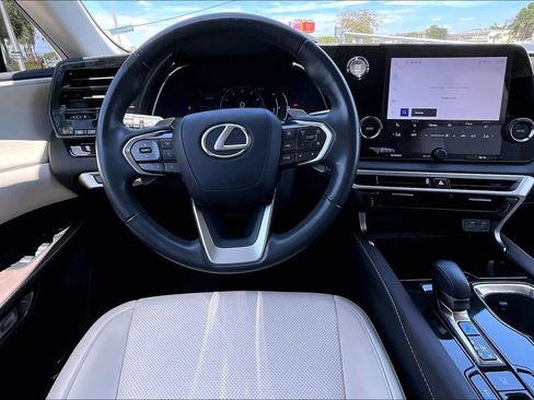 Used 2023 Lexus RX 350 FWD image 8
