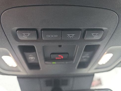 Used 2025 Toyota Camry XSE w/ Premium Plus Package AWD/4WD image 17