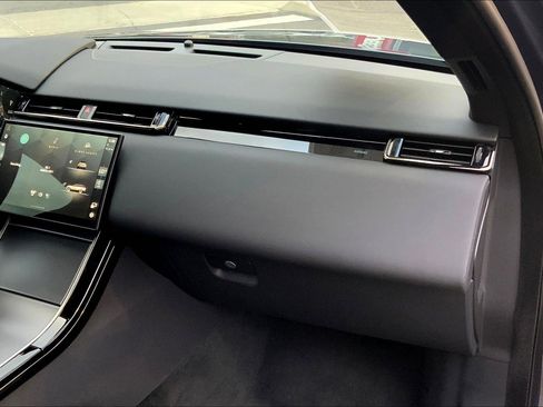Used 2026 Land Rover Range Rover Velar S image 18