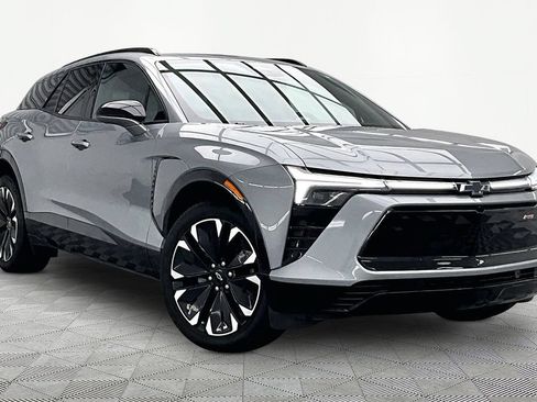 Used 2024 Chevrolet Blazer EV RS AWD/4WD image 12