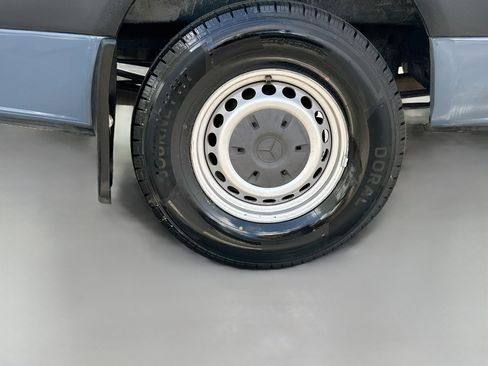 Used 2019 Mercedes-Benz Sprinter 144 image 29