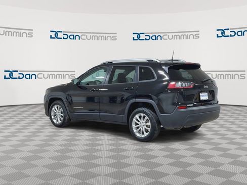 Used 2020 Jeep Cherokee Latitude w/ Cold Weather Group FWD image 6