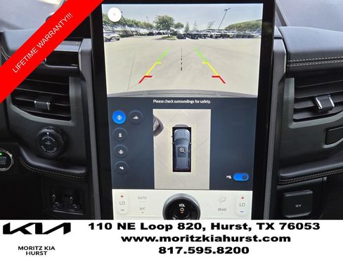 Used 2024 Ford Expedition Platinum AWD/4WD image 7
