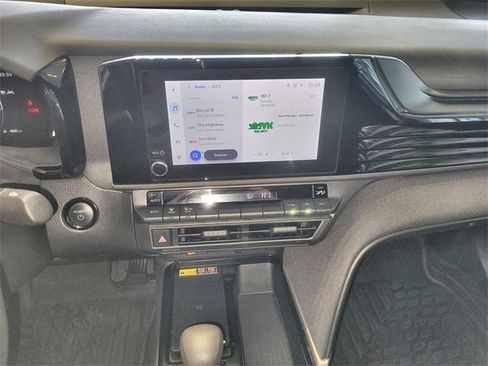 Used 2025 Toyota Camry LE image 16