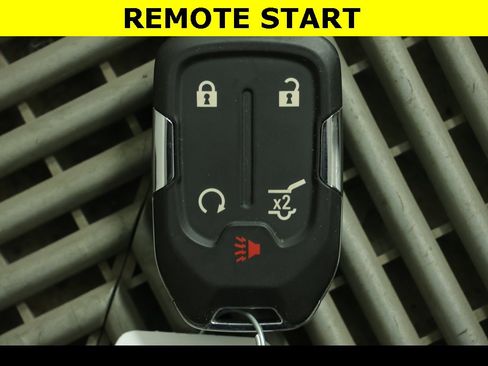 Used 2023 GMC Acadia SLE w/ Driver Convenience Package image 8