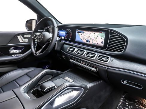 Certified 2025 Mercedes-Benz GLE 350 4MATIC image 17