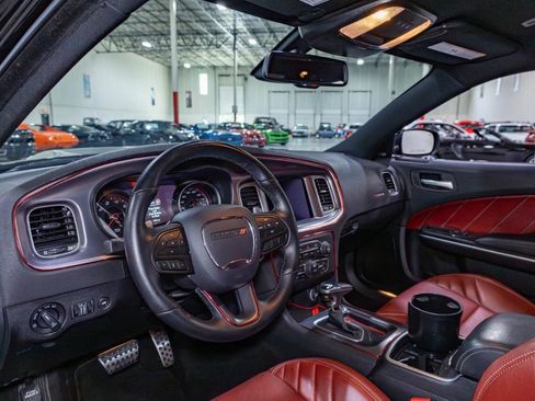 Used 2020 Dodge Charger Scat Pack RWD image 10