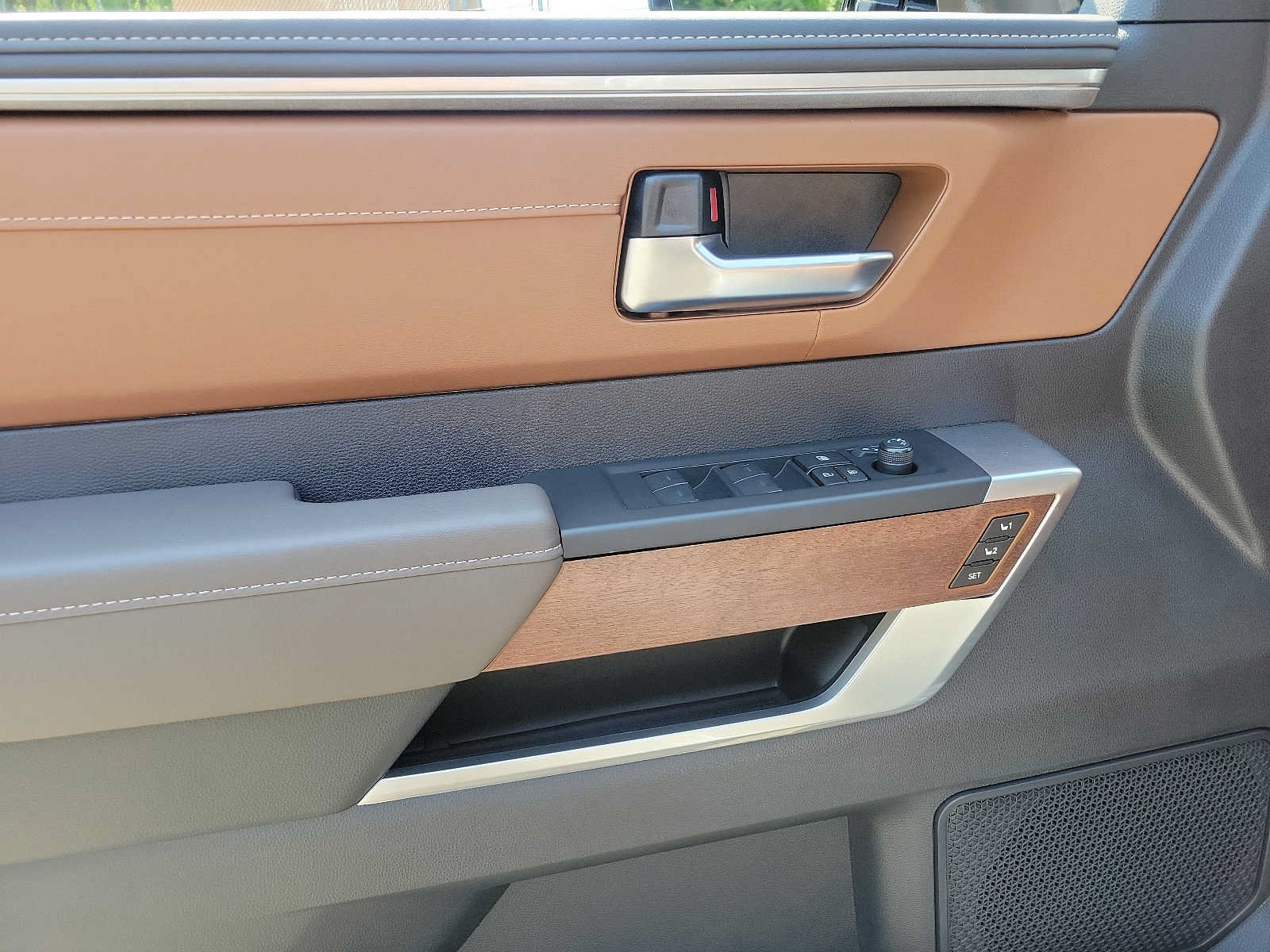 Used 2023 Toyota Tundra 1794 Edition AWD/4WD image 5