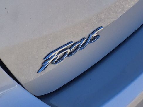 Used 2018 Ford Focus SE FWD image 13