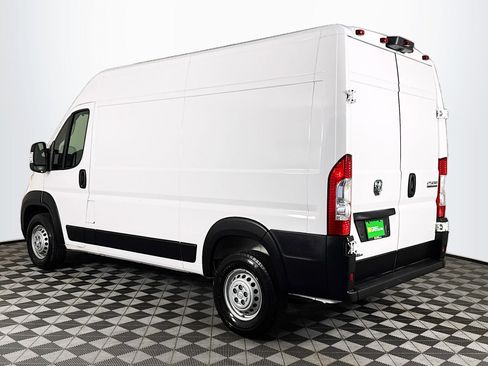 Used 2025 RAM ProMaster 2500 w/ Safety Group FWD image 6