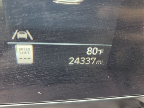 Used 2024 Hyundai Kona SEL FWD image 34