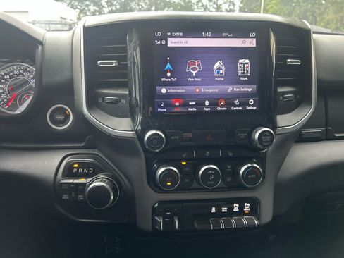 Used 2020 RAM 1500 Big Horn AWD/4WD image 11