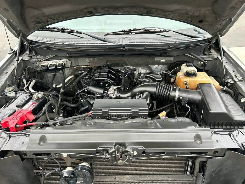 Used 2011 Ford F150 XLT w/ XLT Chrome Pkg RWD image 26
