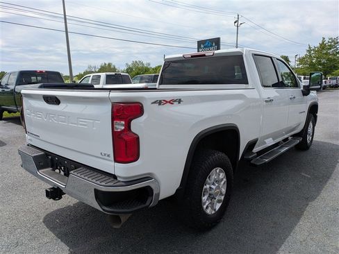 Used 2024 Chevrolet Silverado 2500 LTZ AWD/4WD image 6