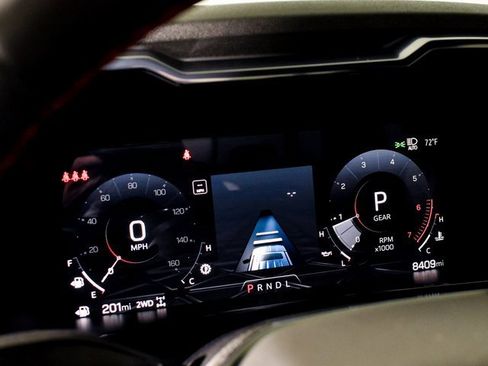 Used 2024 GMC Canyon AT4X image 26