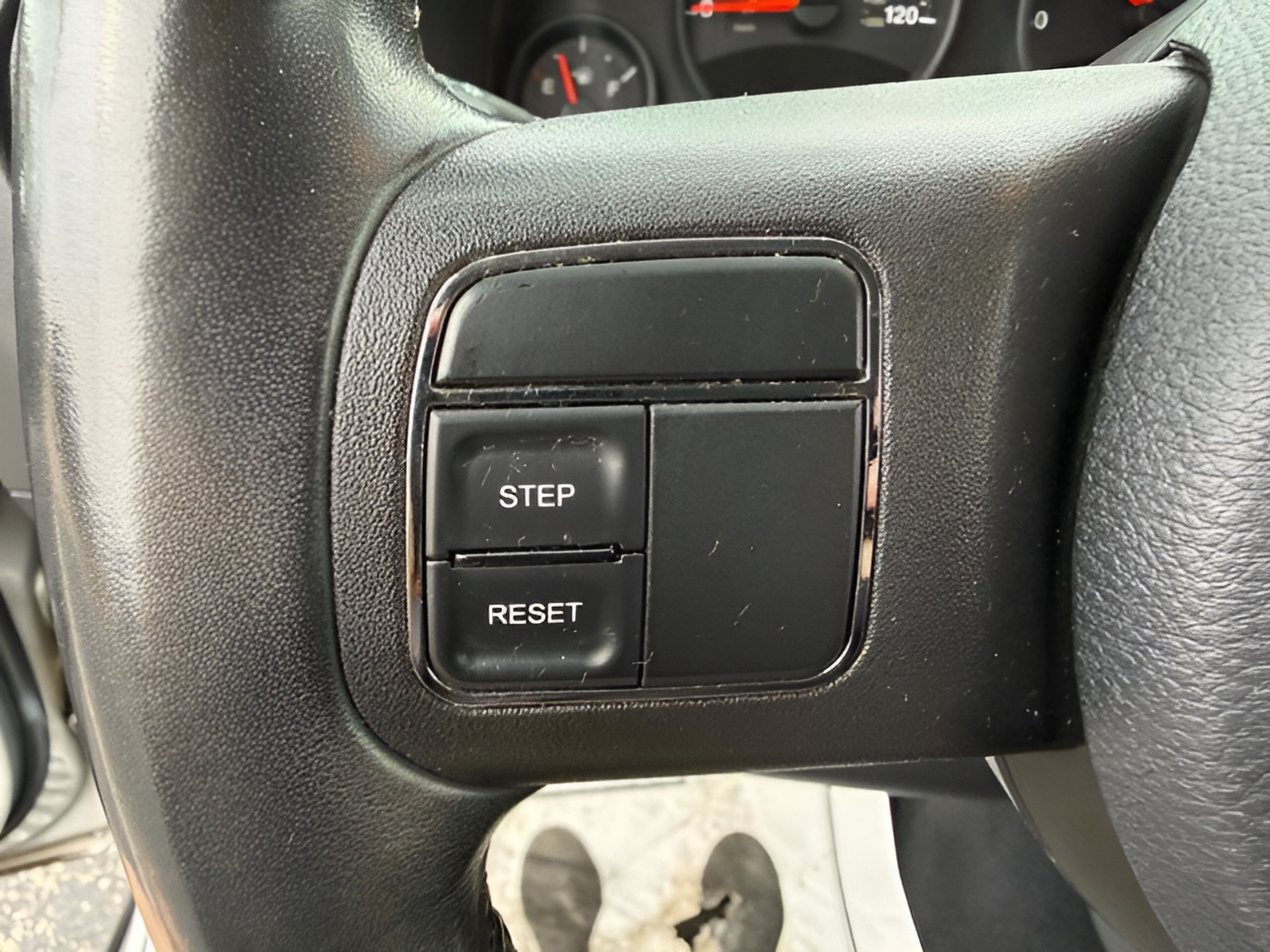Used 2012 Jeep Compass Latitude w/ Sun/Sound Group FWD image 20