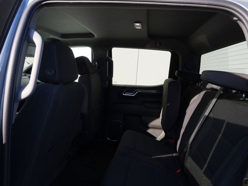 Used 2023 Chevrolet Silverado 1500 RST image 18