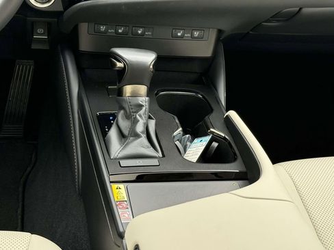 Used 2024 Lexus ES 350 w/ Premium Package FWD image 19