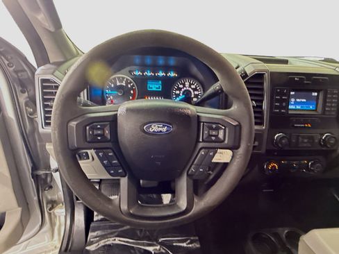 Used 2017 Ford F150 XLT RWD image 13