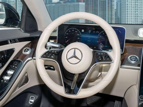 Used 2022 Mercedes-Benz S 500 4MATIC image 22