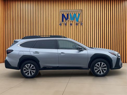 Used 2025 Subaru Outback Premium w/ Popular Package #1A AWD/4WD image 26