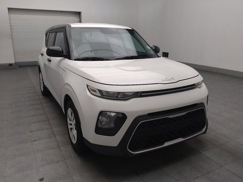 Used 2022 Kia Soul LX FWD image 13