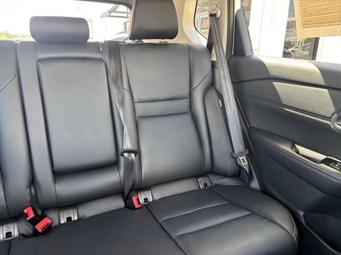 Used 2026 Nissan Rogue SL FWD image 39