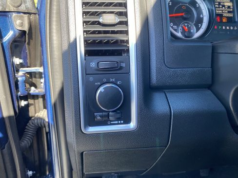 Used 2023 RAM 1500 Classic Warlock image 11