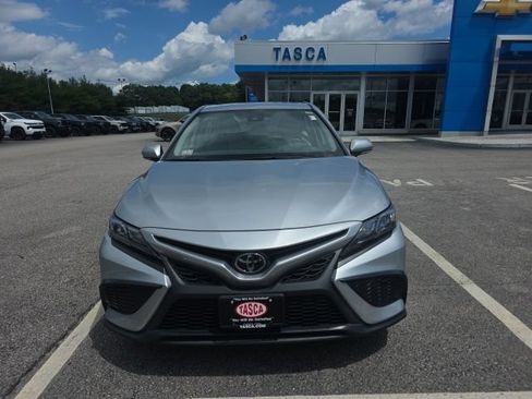 Used 2024 Toyota Camry SE AWD/4WD image 2