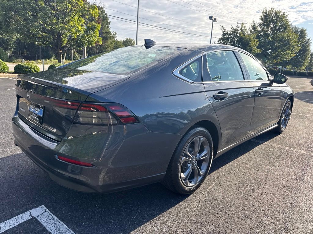 Used 2024 Honda Accord EX image 3