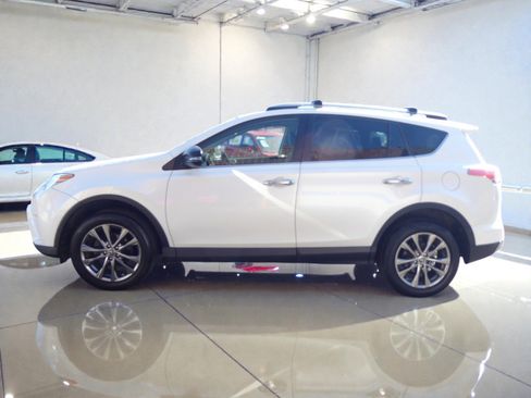 Used 2018 Toyota RAV4 Limited w/ All Weather Liner Package AWD/4WD image 8