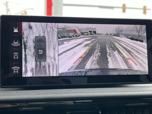 Used 2024 Alfa Romeo Tonale Ti image 32