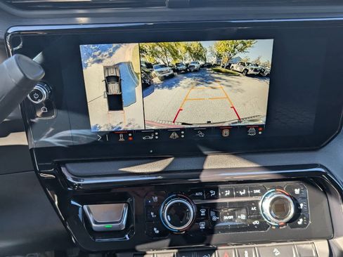 Certified 2024 GMC Sierra 2500 AT4 w/ AT4 Preferred Package image 26