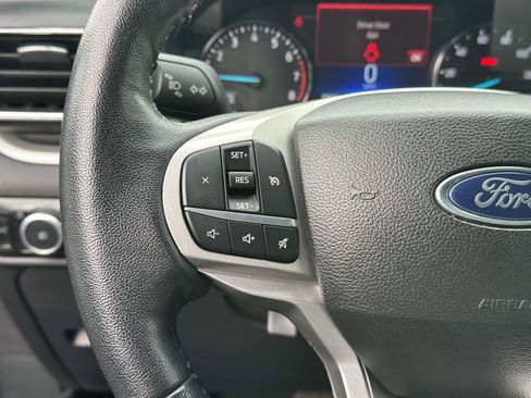 Used 2023 Ford Explorer XLT w/ Equipment Group 202A image 21