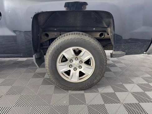 Used 2018 Chevrolet Silverado 1500 LT RWD image 12
