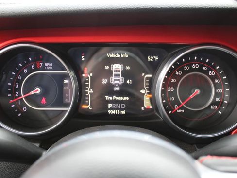 Used 2018 Jeep Wrangler Unlimited Rubicon AWD/4WD image 24