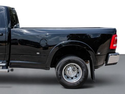 Used 2021 RAM 3500 Laramie AWD/4WD image 11