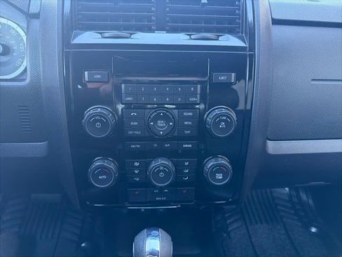 Used 2010 Ford Escape Limited image 18