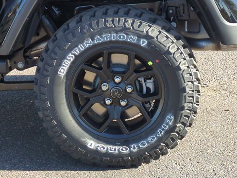 New 2026 Jeep Gladiator Willys image 26