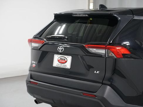 Certified 2025 Toyota RAV4 LE FWD image 9