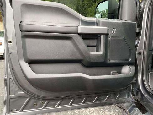 Used 2019 Ford F150 XLT w/ Equipment Group 302A Luxury image 18