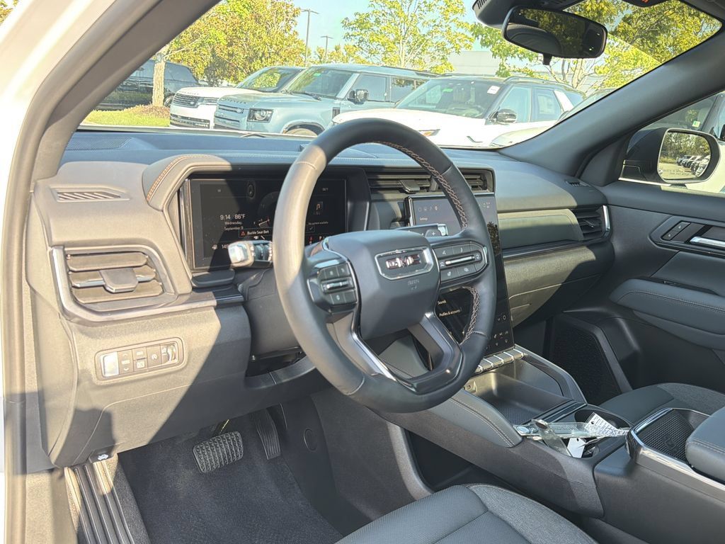 Used 2026 GMC Terrain AT4 w/ Convenience Package III AWD/4WD image 10