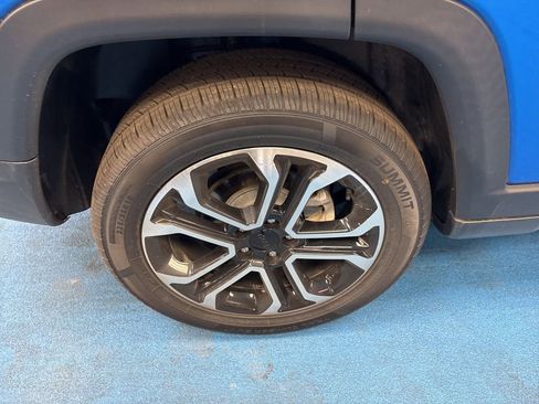 Used 2022 Jeep Compass Limited image 5