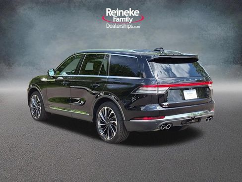 Used 2025 Lincoln Aviator Reserve w/ Equipment Group 201A AWD/4WD image 8
