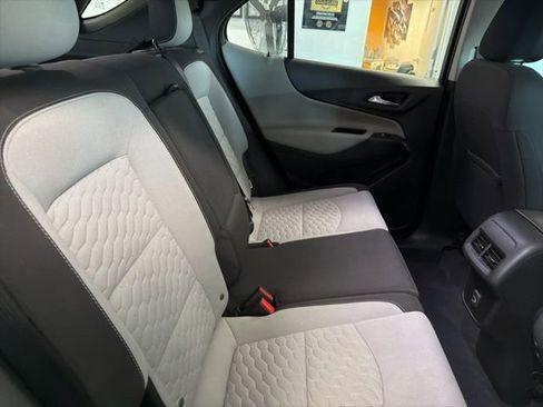 Used 2020 Chevrolet Equinox LS image 26