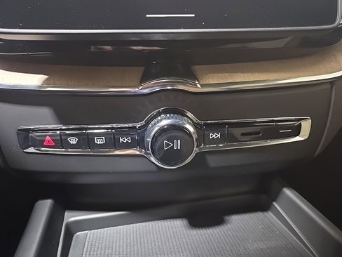 New 2026 Volvo XC60 B5 Plus w/ Climate Package image 15