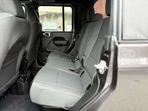 New 2026 Jeep Gladiator Sport AWD/4WD image 21