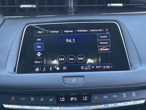 Used 2022 Cadillac XT4 Premium Luxury w/ Safety Alert Package AWD/4WD image 22